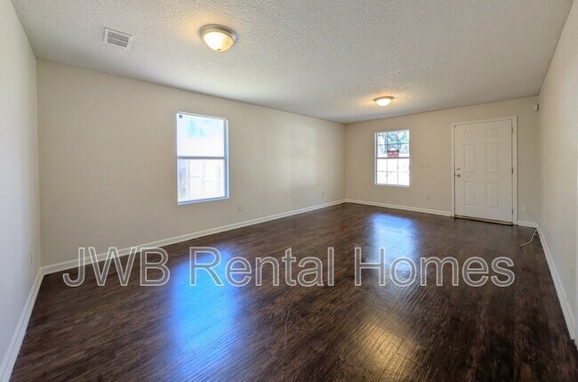 Building Photo - 7538 Hare Ave