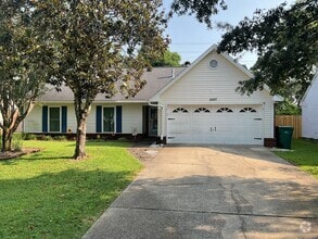 Building Photo - 4497 Parkwood Ln W