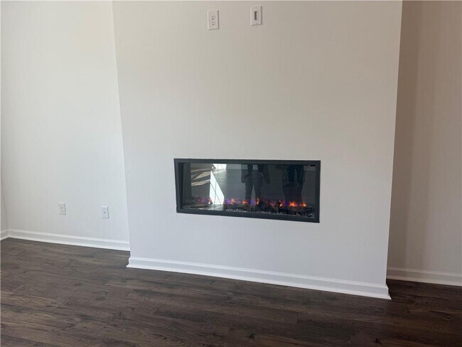 Foto del edificio - 6103 Wayburn St