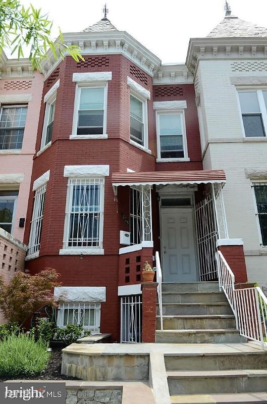 Primary Photo - 1009 11th St NW