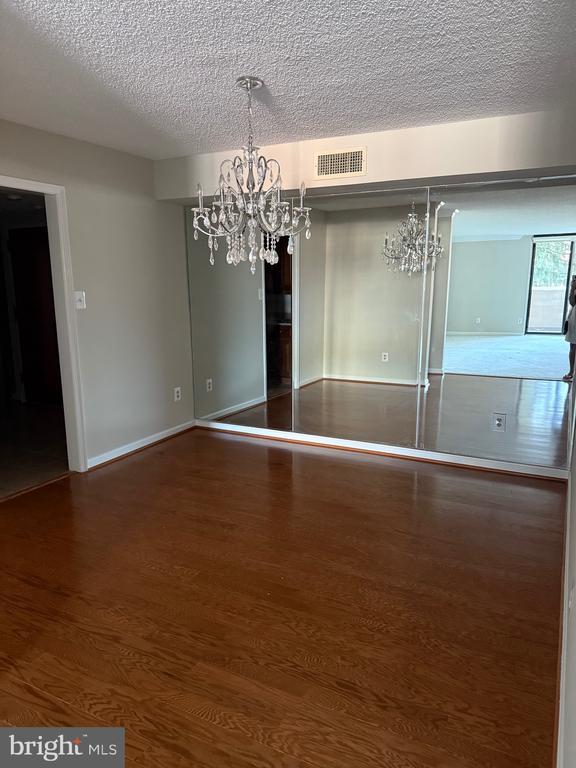 Foto del edificio - 1101 S Arlington Ridge Rd