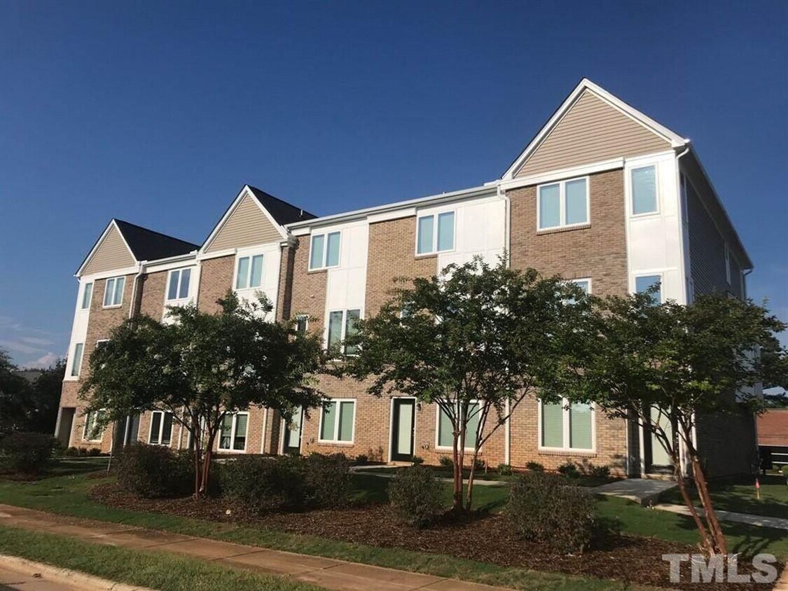 Primary Photo - Room in 3 Bedroom Townhome at Wolf Cub Ct
