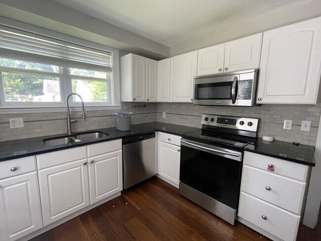 Foto del edificio - 2 Bed 1 Bath in Troy City Limits
