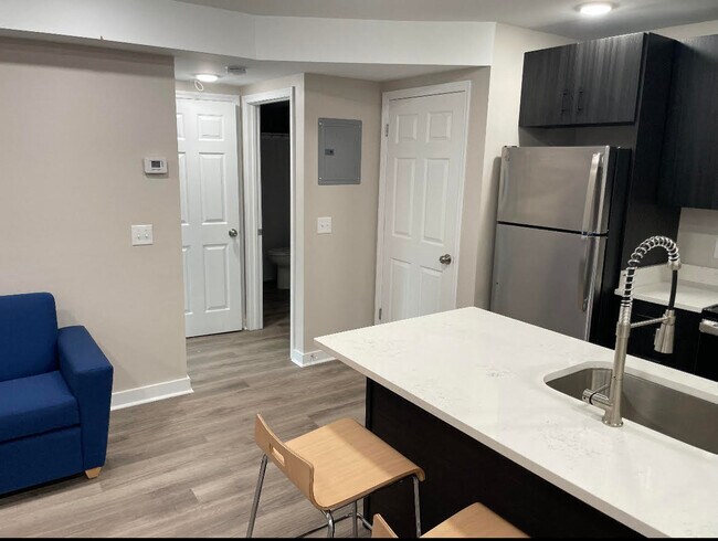 Kitchen - 748 Nellie Ave