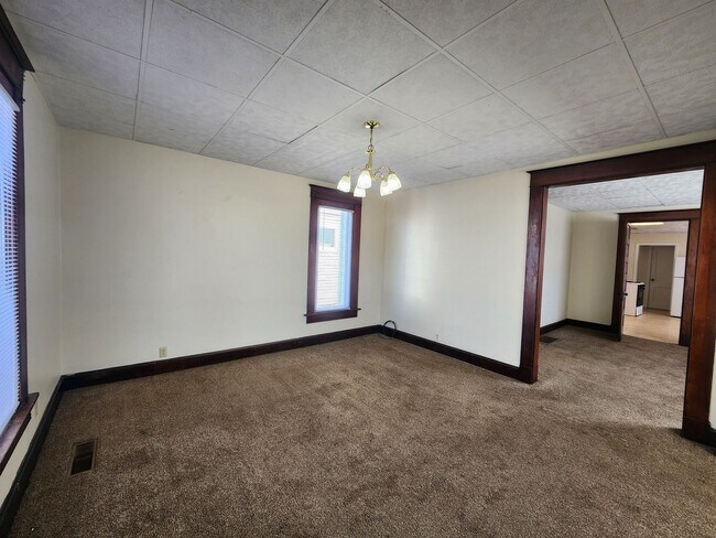 Foto del edificio - 3 Bedroom House w/Detached Garage!!!