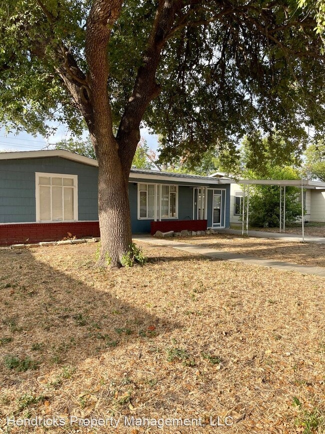 Foto del edificio - 3 br, 1 bath House - 750 Edgebrook Lane
