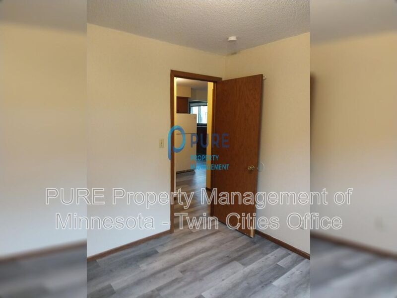 Foto principal - 144 13th Ave S