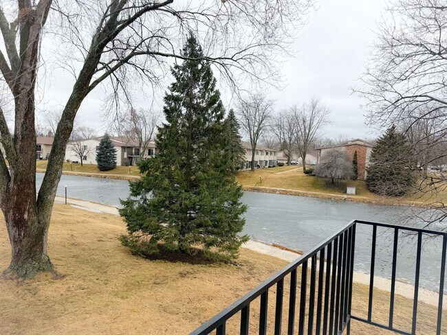 Foto del edificio - W168N11523 El Camino Dr