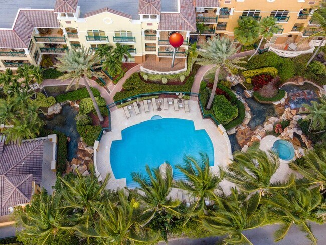 Foto del edificio - 1228 Hillsboro Mile