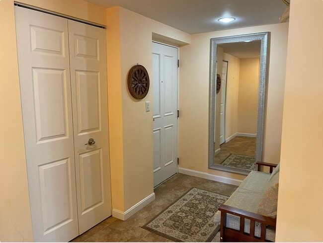 Building Photo - 8-12 Museum Way