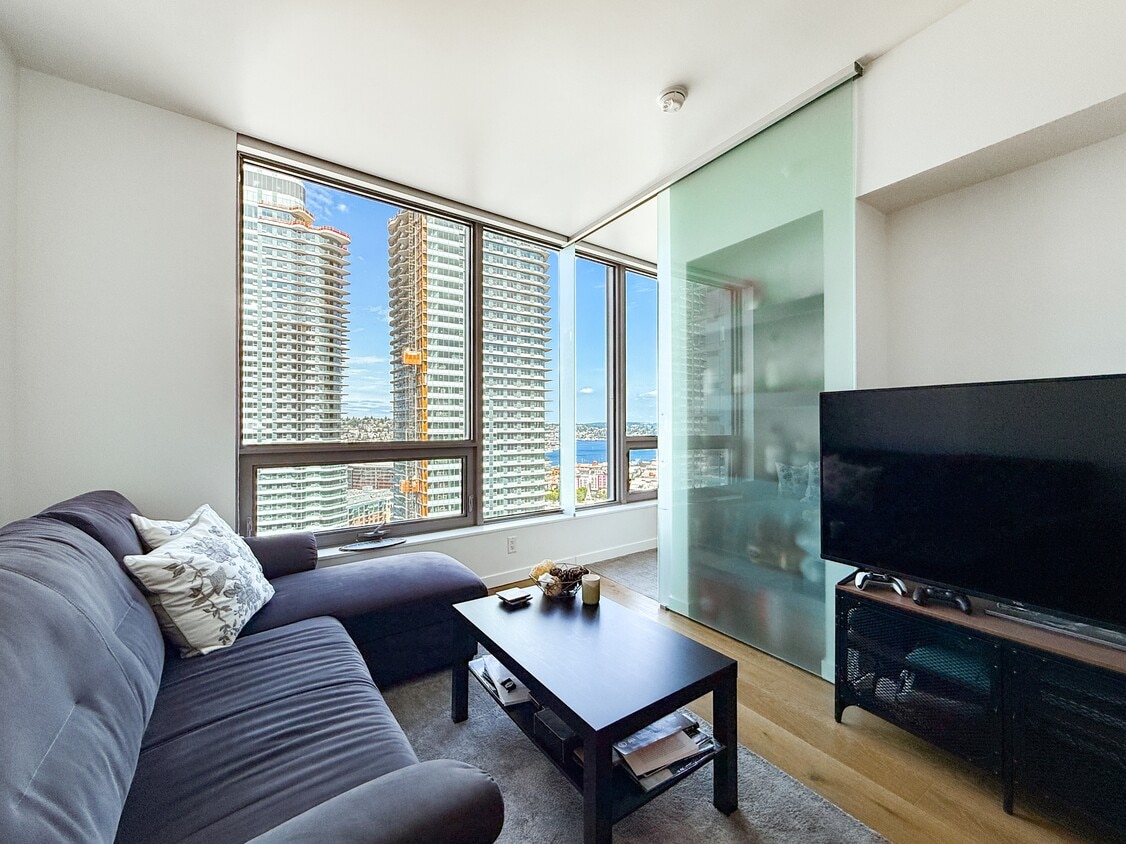 Photo - 1808 Minor Ave (Seattle, WA)