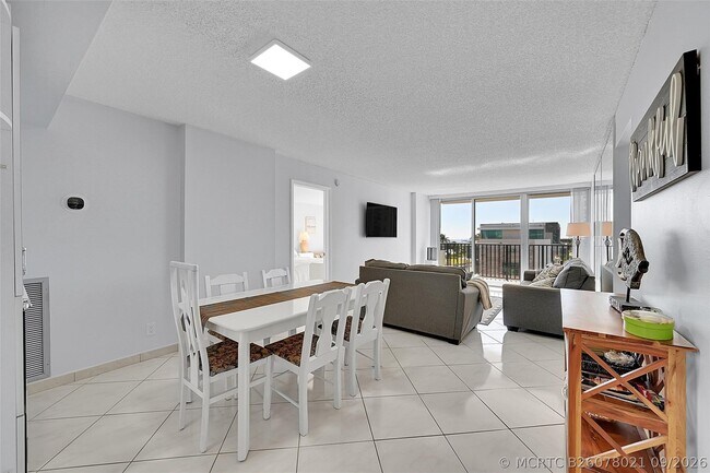 Foto del edificio - 525 N Ocean Blvd