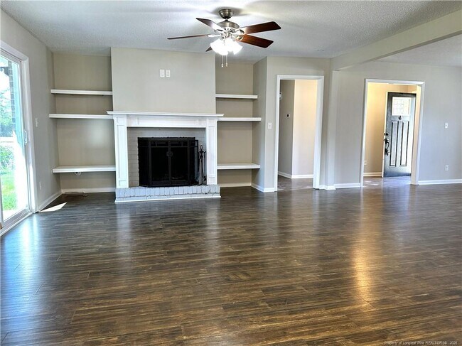 Building Photo - 6221 Cool Shade Dr