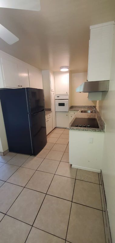 Building Photo - 1099 Roewill Dr