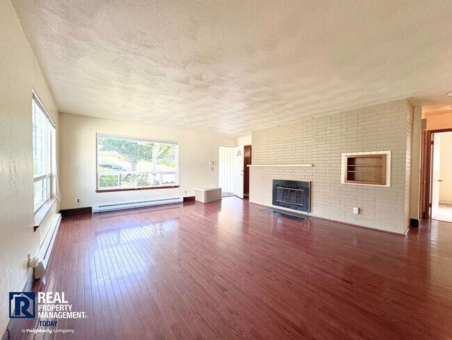 Foto del edificio - Charming 2 Bedroom In Fircrest!