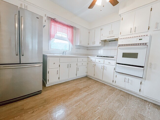 Foto del edificio - 13 AYRES Ct