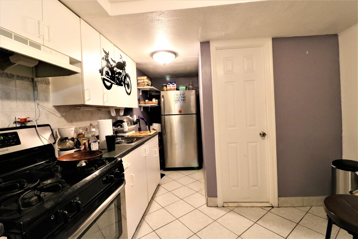 Foto principal - 104 Harrison Ave