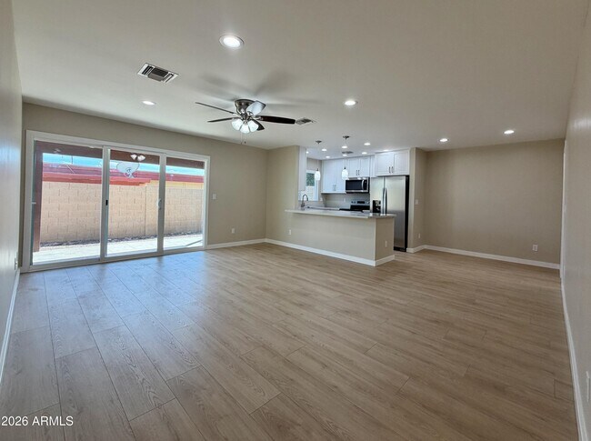Foto del edificio - 2507 E Villa Maria Dr