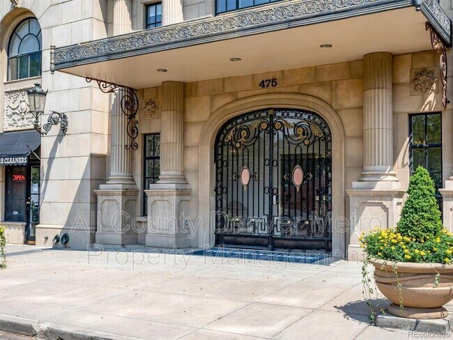 Foto del edificio - 475 W 12th Ave