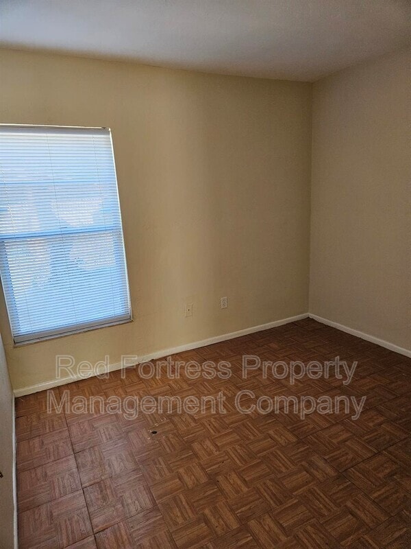 Building Photo - 2510 Central Ave