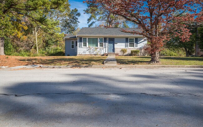 Building Photo - 320 Richlands Ave