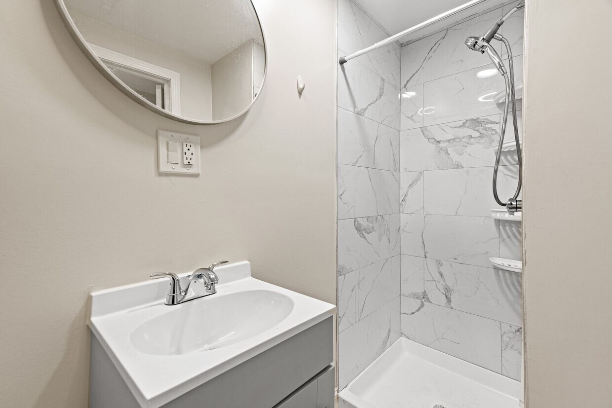 3 Baltimore St Unit 3 1/2 Baltimore Street LLR, Providence, RI 02909