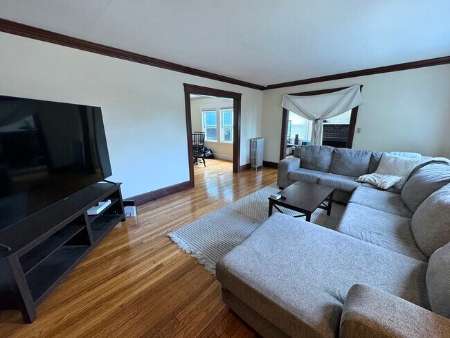 Foto del edificio - 69 Channing Rd