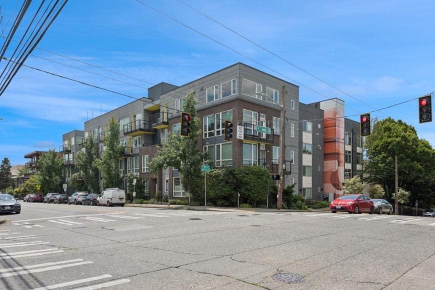 Primary Photo - 1 bedroom in Seattle WA 98102