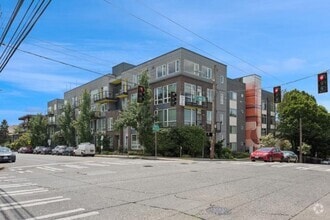 Building Photo - 121 12th Ave E