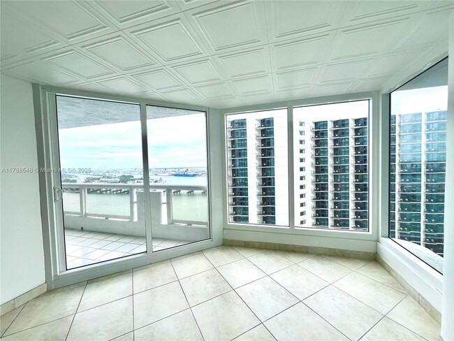 Foto del edificio - 1717 N Bayshore Dr