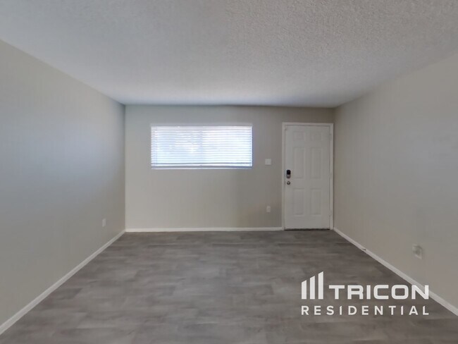 Building Photo - 12019 N 29th Avenue Phoenix AZ