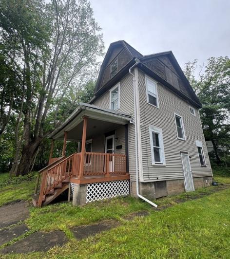 Building Photo - 213 Flint St