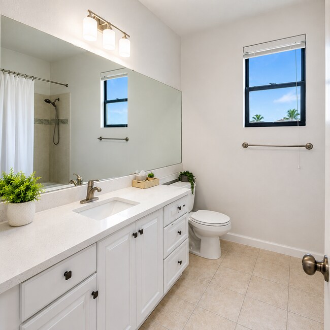Building Photo - 4404 SW 160th Ave