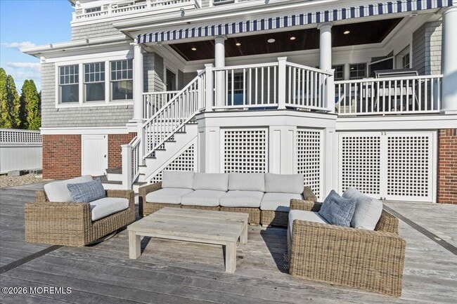 Foto del edificio - 1200 Bay Ave