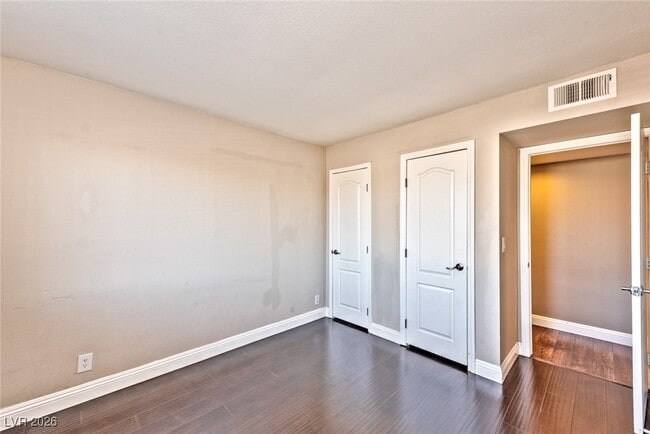 Foto del edificio - 4050 Pacific Harbors Dr