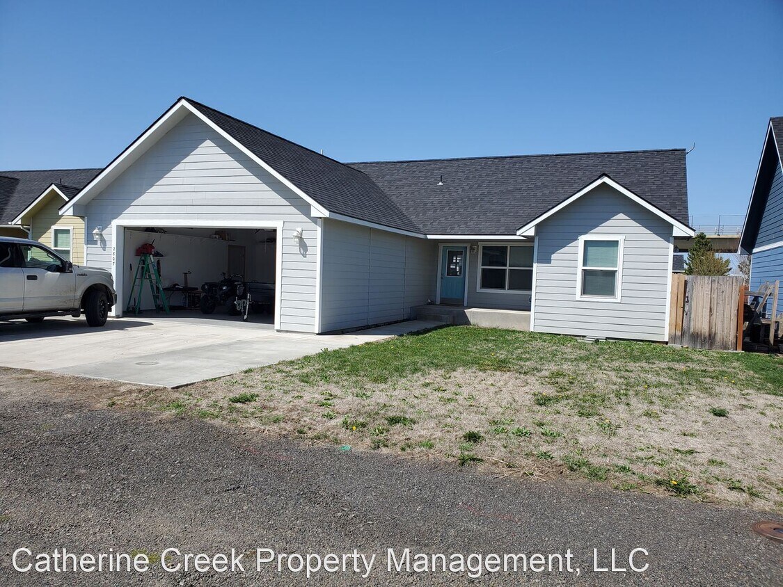 Primary Photo - 3 br, 2 bath House - 2807 Athens Court