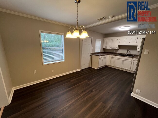 Building Photo - 921 Tulane-