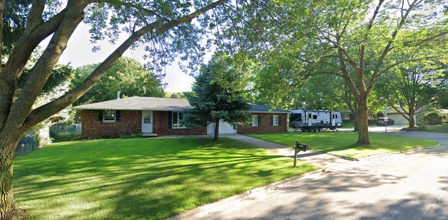 Building Photo - 2489 Trojan Dr