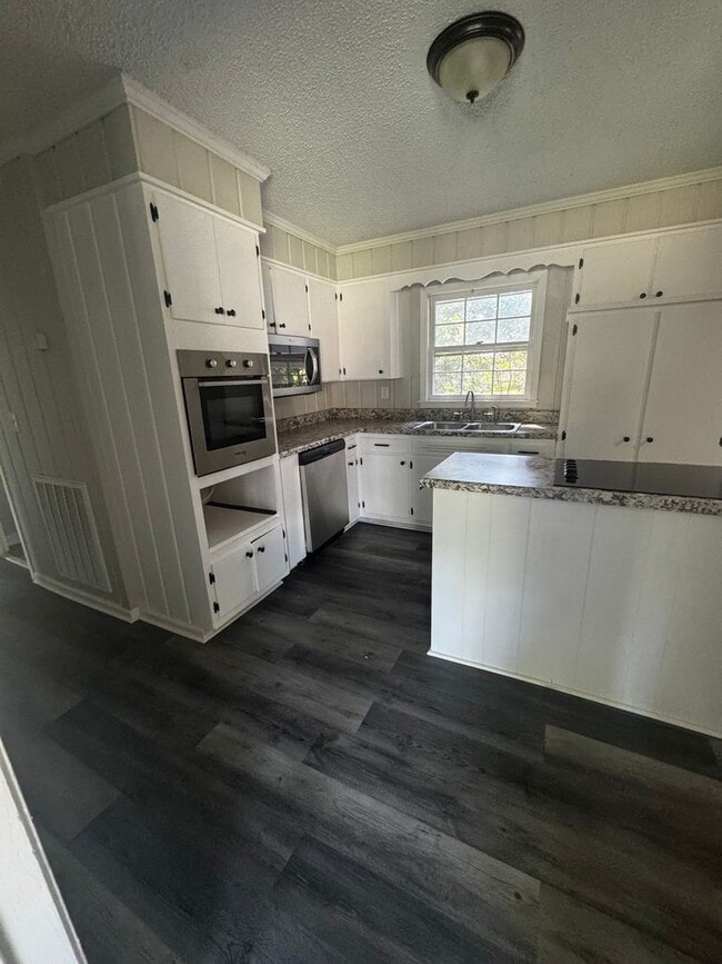 Foto del edificio - Brand new renovated home in Gallatin 4 bedrooms/2.5 Bathroom