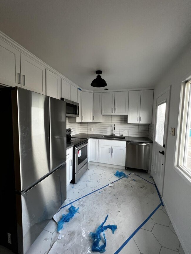 Building Photo - 1115 9th Ave