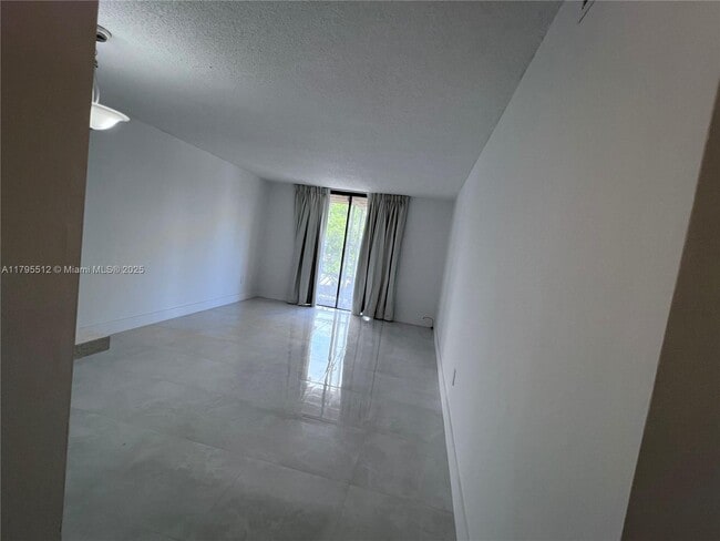 Building Photo - 16950 W Dixie Hwy
