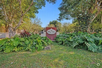 Building Photo - 14170 SW 93rd Ln