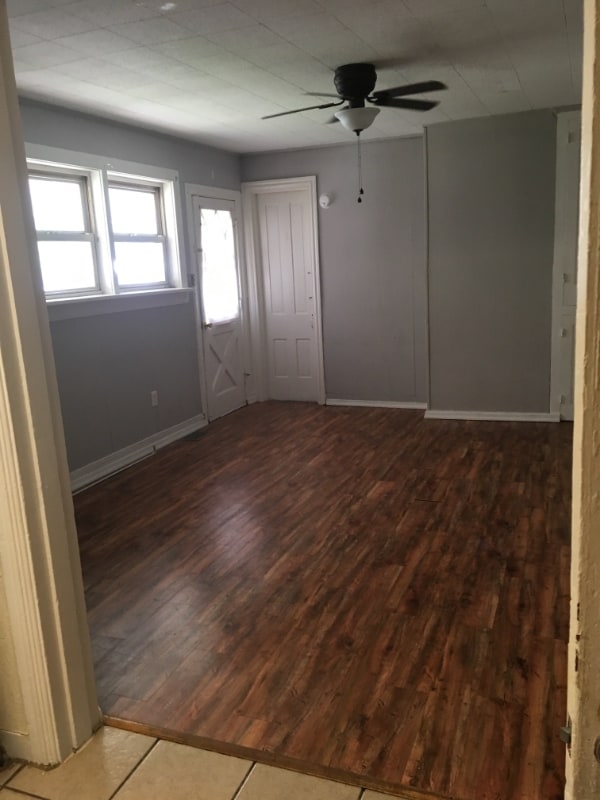 Building Photo - 14 S East St