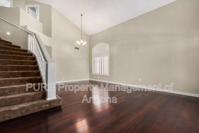 Building Photo - 2181 W Redwood Dr