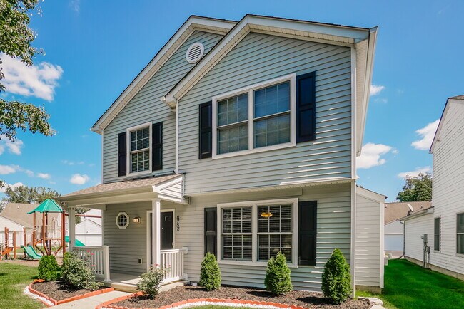 Foto del edificio - 8752 Arrowtip Ln