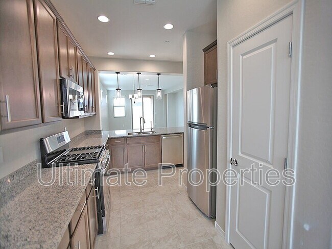Foto del edificio - 32320 N 122nd Ln