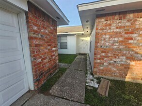 Building Photo - 22218 Spring Gate Dr