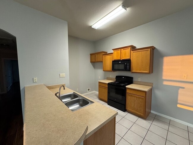 Building Photo - 1212-1214 Sironia Trail