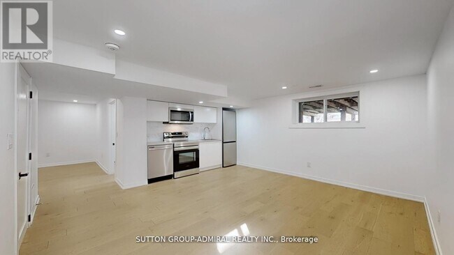 Photo du bâtiment - 118 Clifton Ave