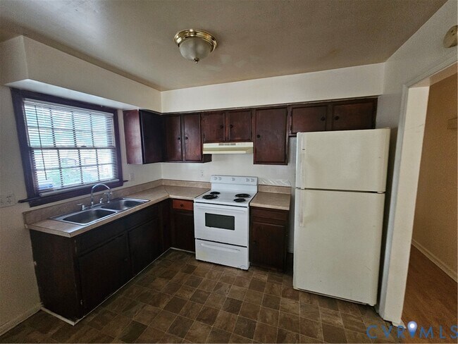 Foto del edificio - 3020 Groveland Ave